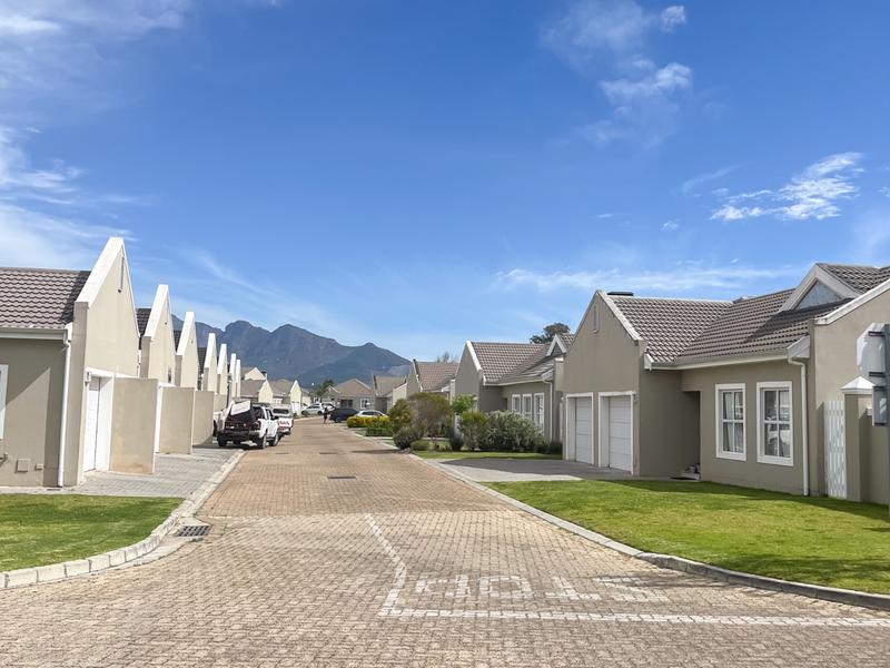 3 Bedroom Property for Sale in De Zoete Inval Western Cape